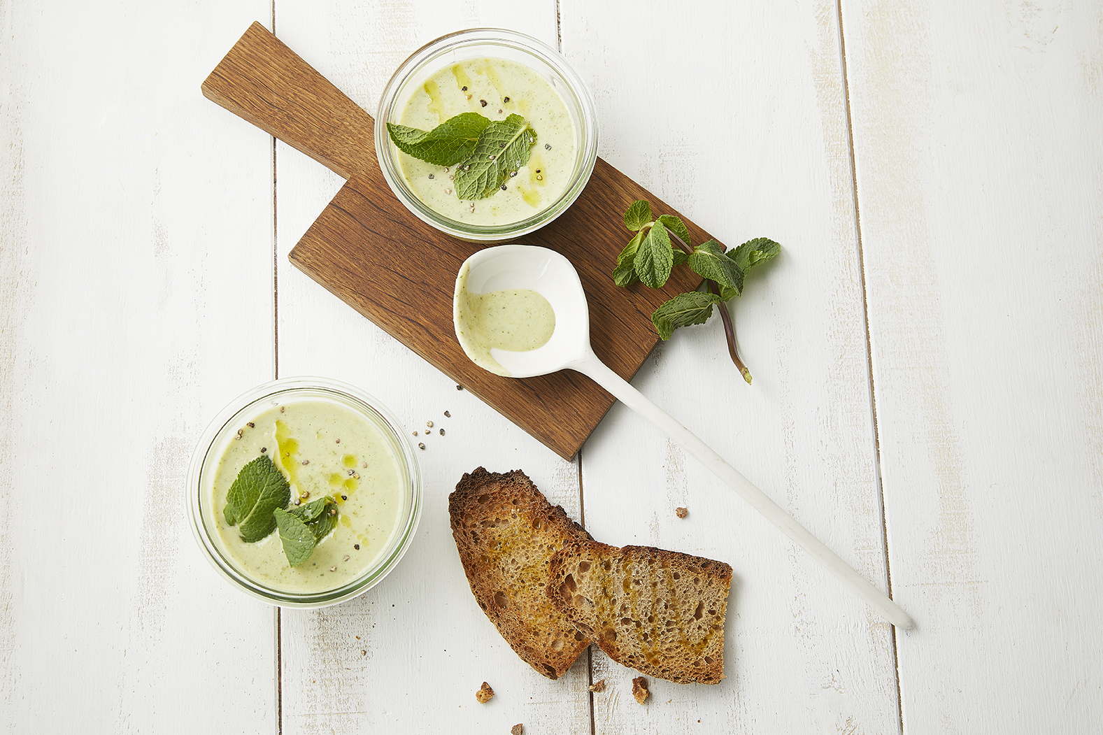 Velouté glacé de courgettes